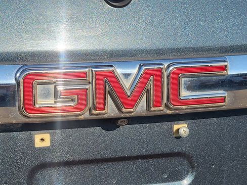 Used 2019 GMC Acadia SLT AWD/4WD image 11