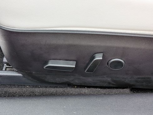 Used 2022 Tesla Model 3 Long Range image 22