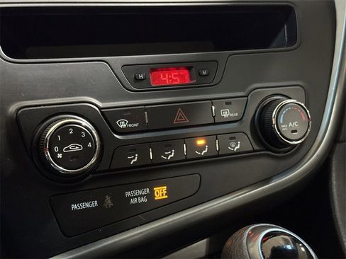 Used 2011 Kia Optima LX w/ Convenience Pkg image 14