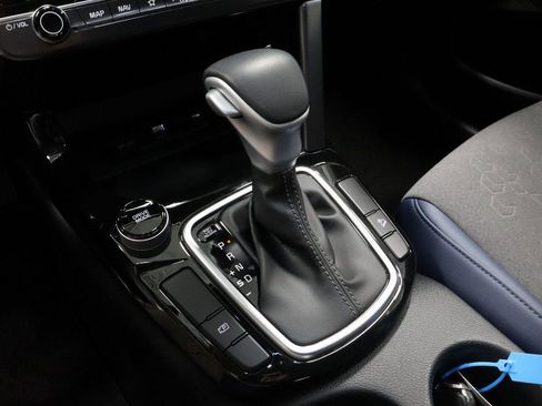 Used 2024 Kia Seltos S image 32