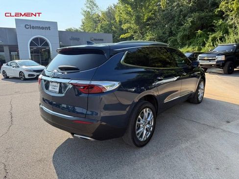 Used 2023 Buick Enclave Essence w/ Experience Buick Package FWD image 8