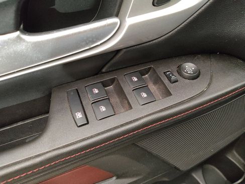 Used 2015 GMC Terrain SLE FWD image 27