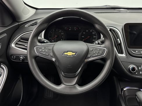 Used 2025 Chevrolet Malibu LT image 17