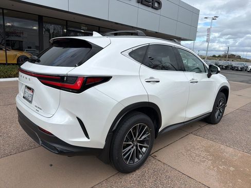 Used 2025 Lexus NX 350h AWD w/ Premium Package image 3
