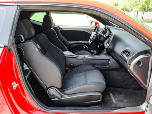 Used 2016 Dodge Challenger R/T Scat Pack RWD image 34