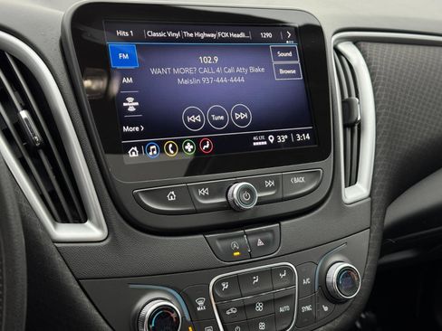 Used 2022 Chevrolet Malibu LT image 15