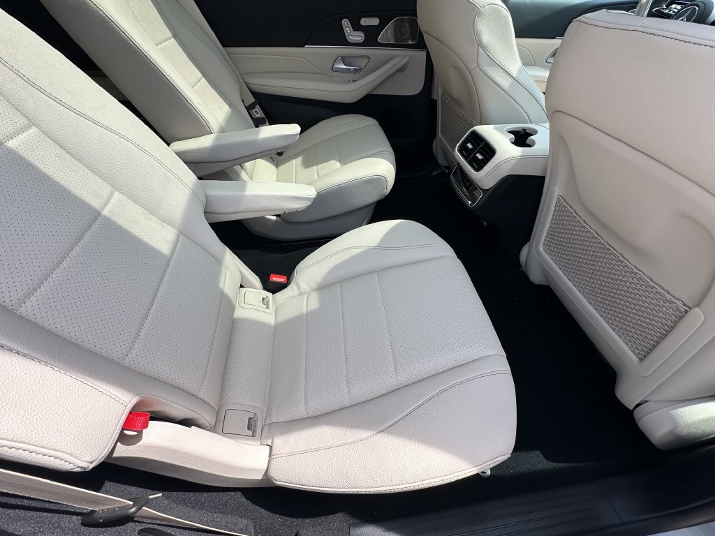 New 2026 Mercedes-Benz GLS 450 4MATIC image 18