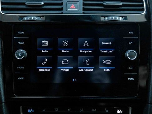 Used 2018 Volkswagen Golf R 4-Door image 62