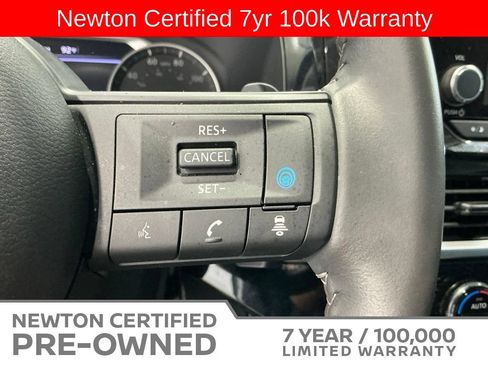 Used 2025 Nissan Pathfinder SV FWD image 34