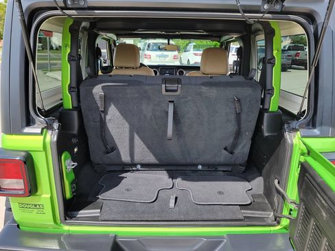 Used 2019 Jeep Wrangler Rubicon AWD/4WD image 18