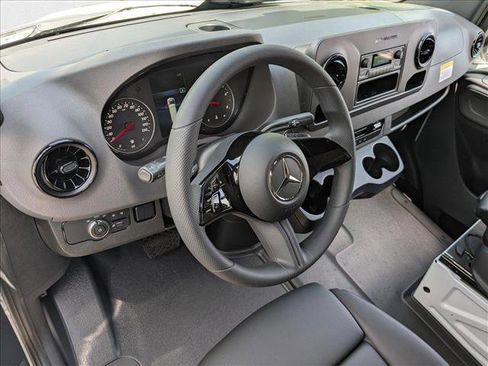 New 2025 Mercedes-Benz Sprinter 2500 image 3