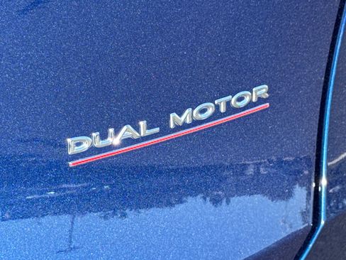 Used 2022 Tesla Model Y Performance image 12