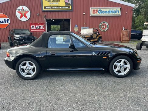 Used 1999 BMW Z3 2.5i RWD image 3