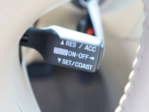 Used 2002 Toyota Solara SLE FWD image 22