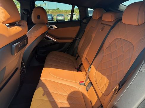 Used 2023 BMW X6 xDrive40i w/ Executive Package AWD/4WD image 18