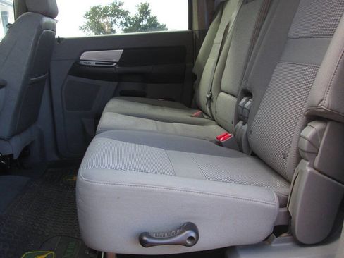 Used 2007 Dodge Ram 2500 Truck SLT w/ Light Group AWD/4WD image 12