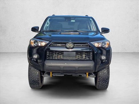 Used 2023 Toyota 4Runner TRD Off-Road Premium w/ Moonroof Package AWD/4WD image 2