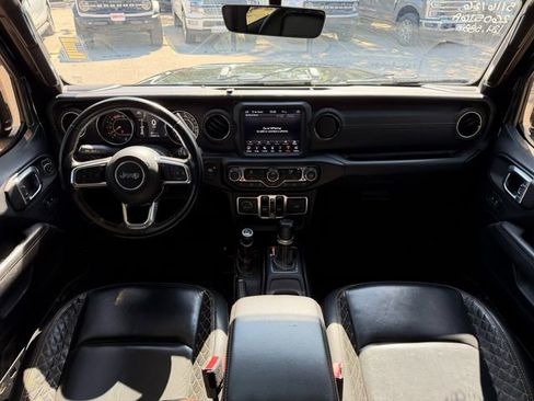 Used 2021 Jeep Wrangler Unlimited Sahara AWD/4WD image 18