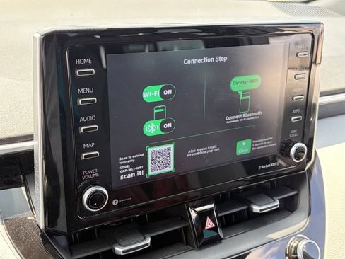 Used 2021 Toyota Corolla SE w/ Carpet Mat Package (TMS) FWD image 10