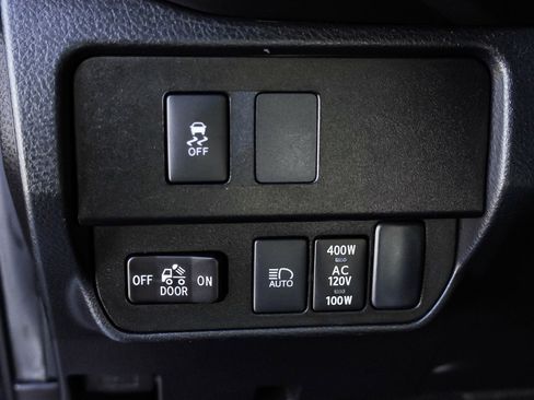 Used 2023 Toyota Tacoma TRD Sport image 19