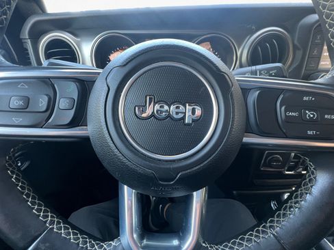 Used 2020 Jeep Gladiator Sport w/ Quick Order Package 24S image 14