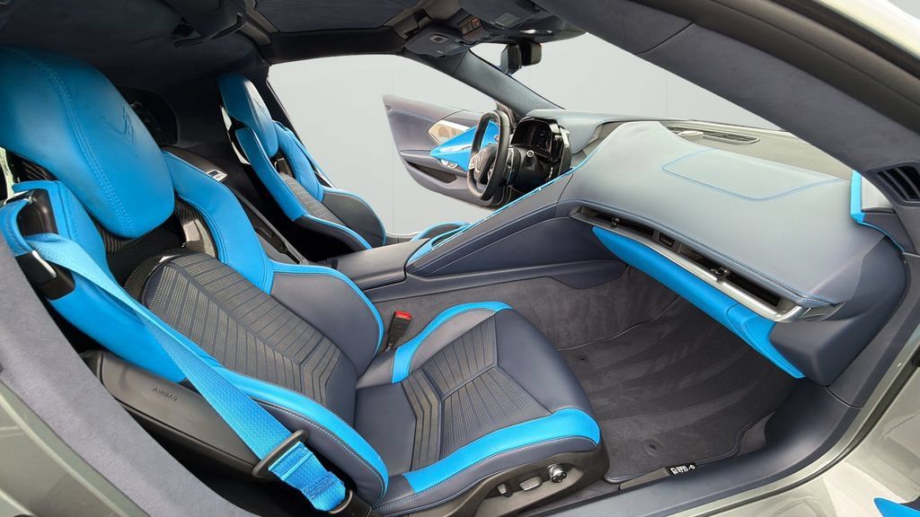 Used 2023 Chevrolet Corvette Stingray Premium Cpe w/ Z51 Performance Package RWD image 15