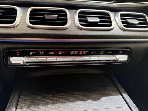 Used 2021 Mercedes-Benz GLE 580 4MATIC image 21