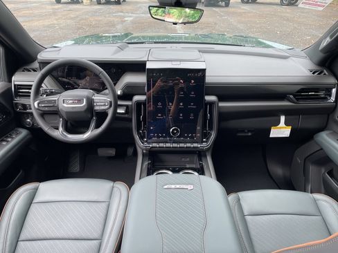 New 2026 GMC Yukon AT4 w/ AT4 Premium Package AWD/4WD image 34