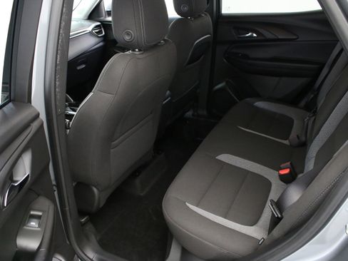 Used 2025 Chevrolet TrailBlazer LT w/ Convenience Package image 26