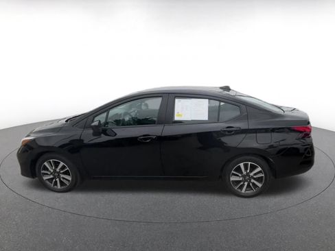 Used 2025 Nissan Versa SV FWD image 9