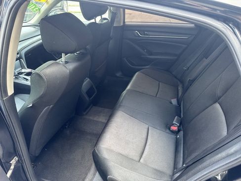 Used 2019 Honda Accord LX image 10
