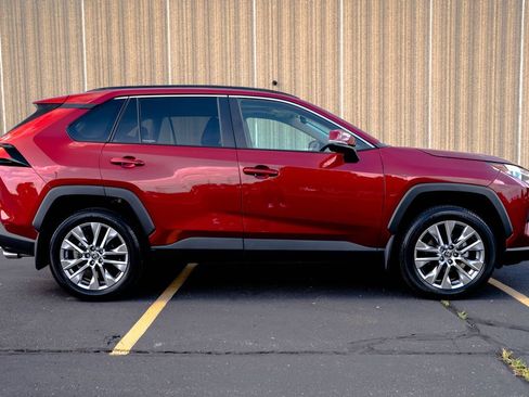 Used 2023 Toyota RAV4 XLE Premium AWD/4WD image 14
