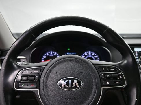 Used 2018 Kia Optima EX w/ Technology Package FWD image 13
