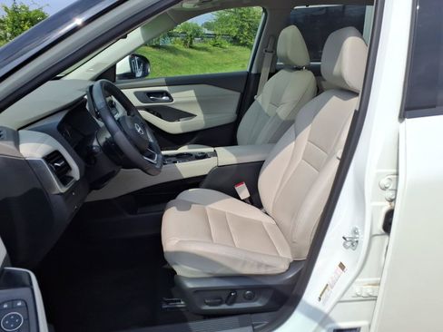 Used 2023 Nissan Rogue SL w/ SL Premium Package AWD/4WD image 18