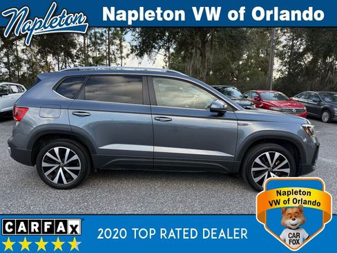 Used 2022 Volkswagen Taos SE image 8