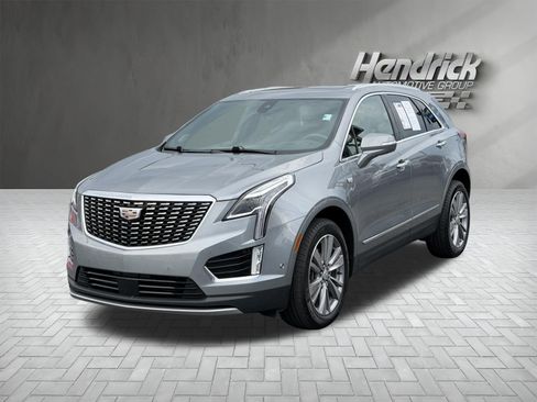 Used 2024 Cadillac XT5 Premium Luxury w/ Technology Package AWD/4WD image 5
