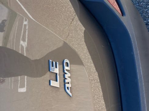 Used 2013 Toyota RAV4 LE AWD/4WD image 7