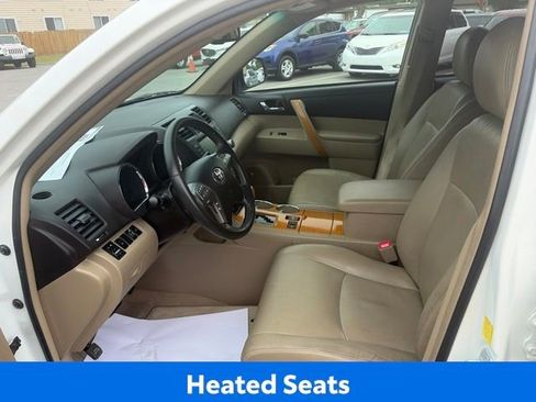 Used 2010 Toyota Highlander Limited AWD/4WD image 8