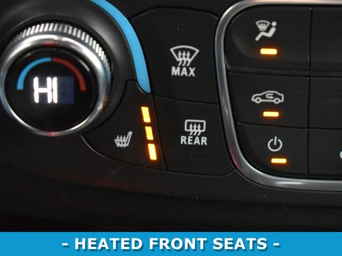 Used 2022 Chevrolet Traverse RS image 17