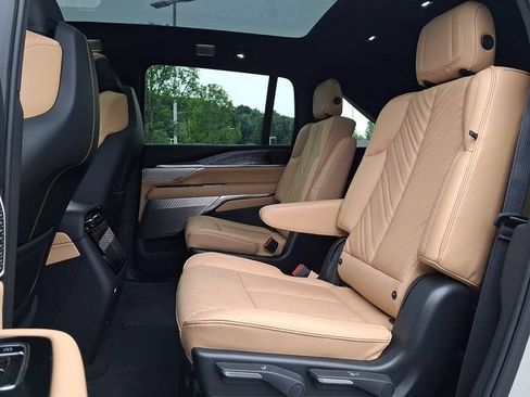 Certified 2026 Cadillac Escalade IQ Sport 2 AWD/4WD image 8