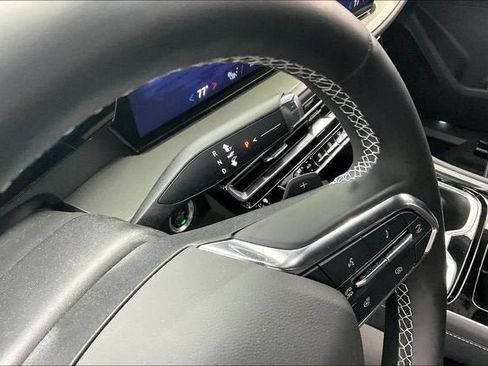 Certified 2024 Chevrolet Traverse LS w/ Midnight/Sport Edition FWD image 15