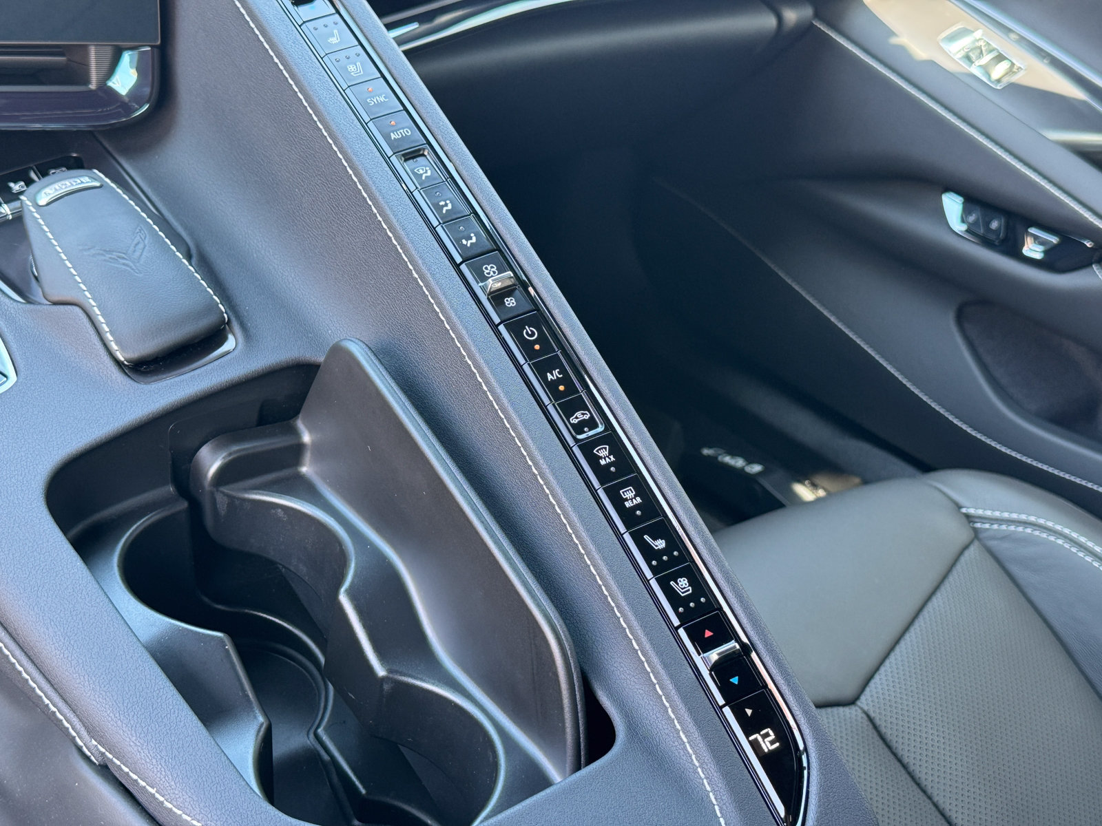 Used 2025 Chevrolet Corvette Z06 w/ Stealth Interior Trim Package RWD image 20