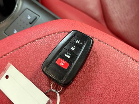 Used 2022 Toyota Camry XSE FWD image 34