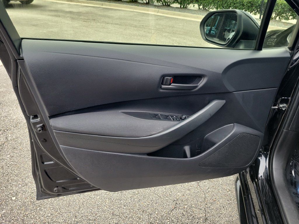 Used 2024 Toyota Corolla LE FWD image 22