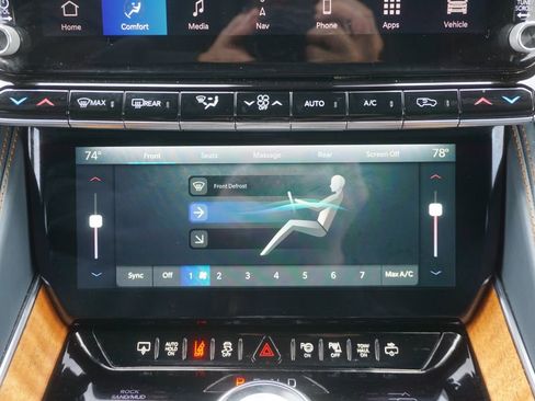 Used 2022 Jeep Grand Wagoneer Series II w/ Convenience Group III AWD/4WD image 15