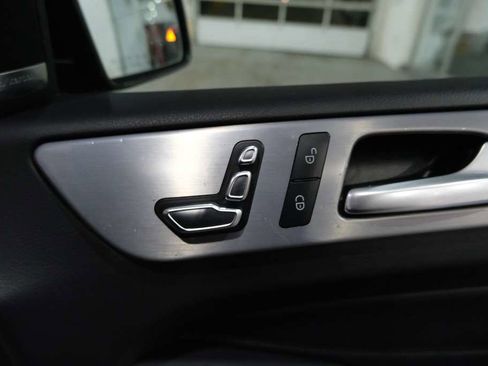 Used 2019 Mercedes-Benz GLE 43 AMG 4MATIC image 35