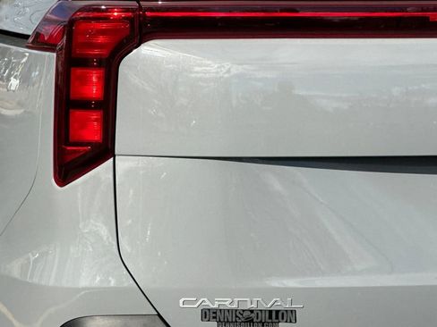 New 2026 Kia Carnival SX FWD image 27