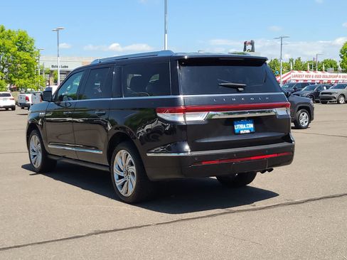 Used 2024 Lincoln Navigator L 4WD image 12