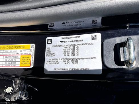 Used 2023 GMC Yukon XL Denali Ultimate AWD/4WD image 29