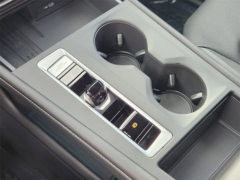 New 2026 Volkswagen Atlas SE image 16